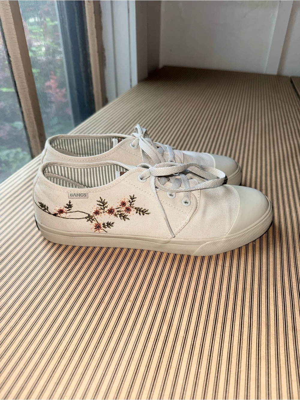 Women's Tan Canvas Lace-Up Sneakers with Pink Floral Embroidery - Picture 3 of 7